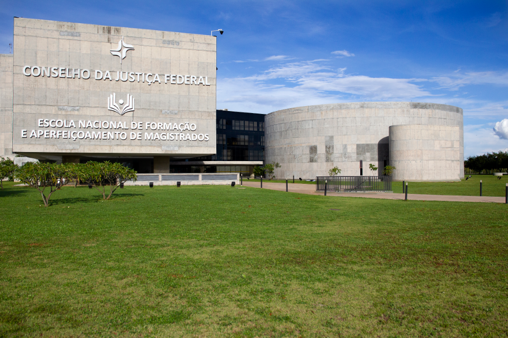 Novo edifício-sede - Projeto arquitetônico de Oscar Niemeyer